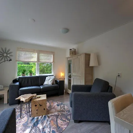 בית נופש Holiday In With Smart Tv Hattemerbroek