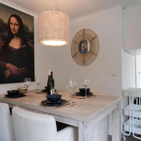 בית נופש Holiday In With Smart Tv Hattemerbroek